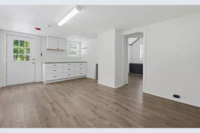 130 High St, Upton, MA 01568 - Photo 9