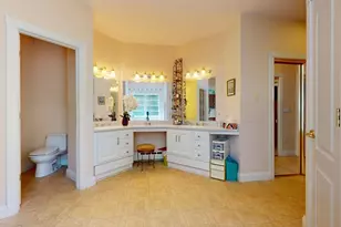 40 Country Club Dr, Bridgewater, MA 02324 - Photo 23