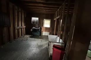 242 Wahconah St, Pittsfield, MA 01201 - Photo 3