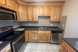 11 Weld St, Framingham, MA 01702 - Photo 3