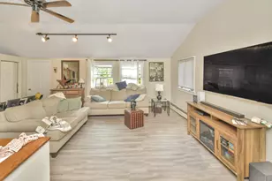 13 Atwood St, Kingston, MA 02364 - Photo 3