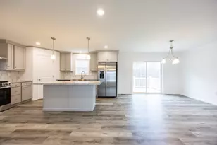 121 E Washington St, North Attleboro, MA 02760 - Photo 11