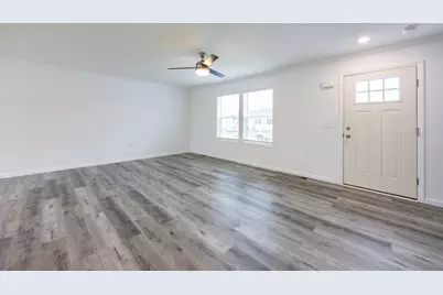 121 East Washington Street #13, North Attleboro, MA 02760 - Photo 5