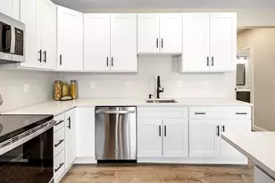 242 Atlantic Ave, Hull, MA 02045 - Photo 3