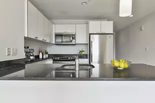 2 Earhart St, Cambridge, MA 02141 - Photo 7