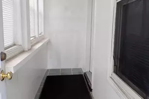 10 Almont Ave, Worcester, MA 01604 - Photo 13