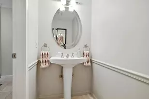 111 Ashford Rd, Longmeadow, MA 01106 - Photo 21