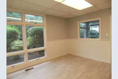 25 Newton St #B, Marlborough, MA 01752 - Photo 5