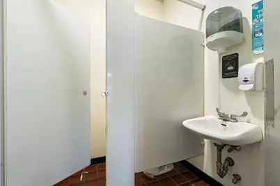 482-488 Belleville Ave, New Bedford, MA 02746 - Photo 41