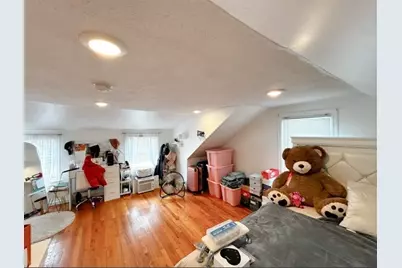 1277 Bay St, Springfield, MA 01109 - Photo 13