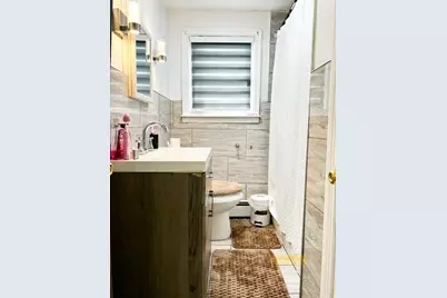 1277 Bay St, Springfield, MA 01109 - Photo 9