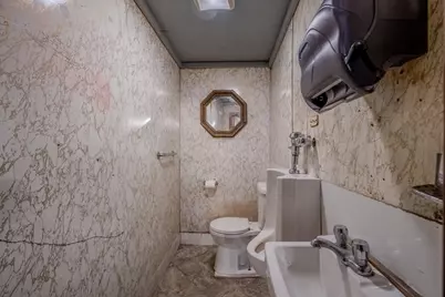 240 Essex St, Haverhill, MA 01832 - Photo 13