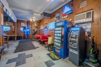 240 Essex St, Haverhill, MA 01832 - Photo 11