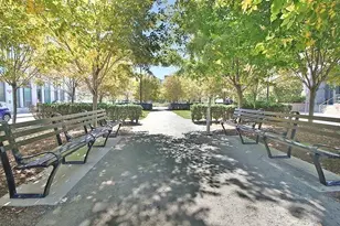 2 Earhart St, Cambridge, MA 02141 - Photo 29