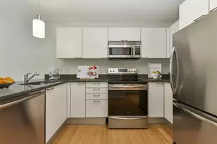 2 Earhart St, Cambridge, MA 02141 - Photo 9