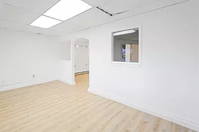 32 Worcester, Charlton, MA 01507 - Photo 5