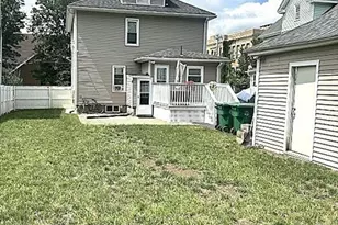 20 Mt Carmel Ave, Chicopee, MA 01013 - Photo 21