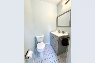 1094 Centre Street, Newton, MA 02459 - Photo 15