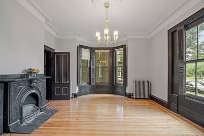 42 Highland St #2, Lowell, MA 01852 - Photo 5