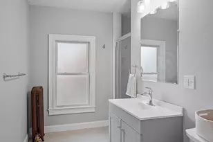 42 Highland St, Lowell, MA 01852 - Photo 23