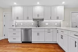 37 George St, Newton, MA 02458 - Photo 11