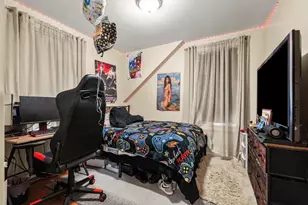 883 Grinnell St, Fall River, MA 02721 - Photo 13