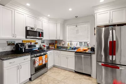 883 Grinnell St, Fall River, MA 02721 - Photo 17