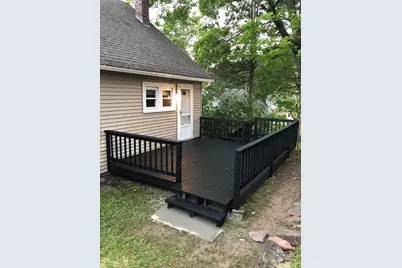 12 Carroll St, Springfield, MA 01108 - Photo 7