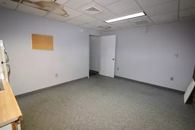 7 Henry St, Worcester, MA 01604 - Photo 17