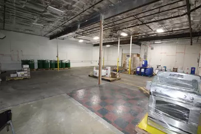 7 Henry St, Worcester, MA 01604 - Photo 11