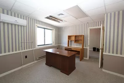 7 Henry St, Worcester, MA 01604 - Photo 23