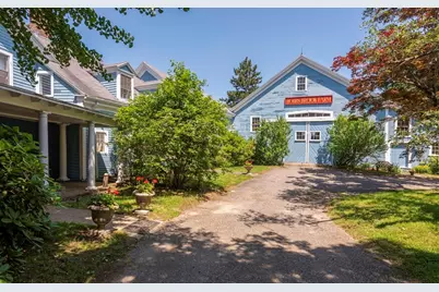 10 Reiling Pond Rd, Lincoln, MA 01773 - Photo 1