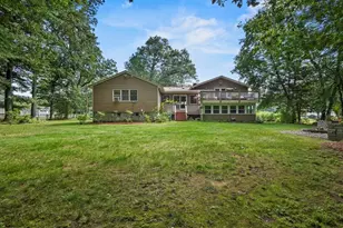 5 Carriage Dr, Chelmsford, MA 01824 - Photo 17