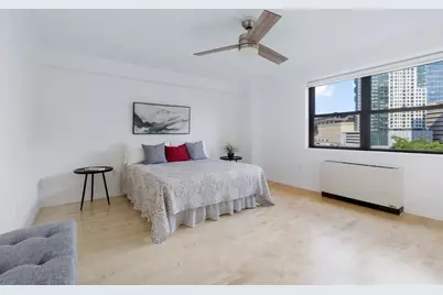 6 Whittier Pl #7E, Boston, MA 02114 - Photo 17