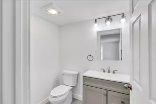 35 Locust St, Wareham, MA 02532 - Photo 11