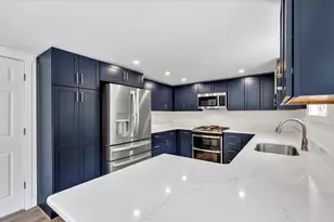 35 Locust St, Wareham, MA 02532 - Photo 17