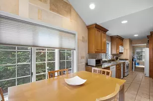 3901 Knightsbridge Close, Worcester, MA 01609 - Photo 7