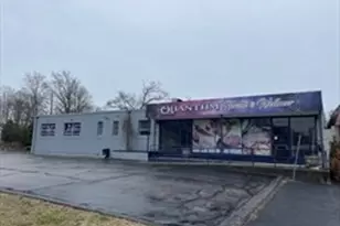 549 Central Ave, Seekonk, MA 02771 - Photo 1