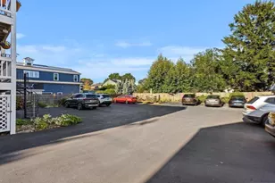 158 Merrimac St, Newburyport, MA 01950 - Photo 31