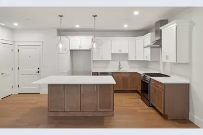 134 Court St #6, Plymouth, MA 02360 - Photo 7