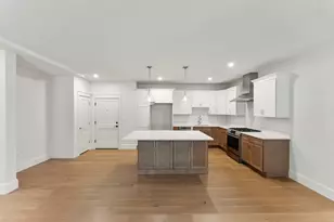 134 Court St, Plymouth, MA 02360 - Photo 9