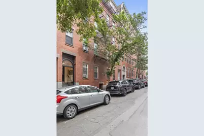61 W Cedar Street #4, Boston, MA 02114 - Photo 15