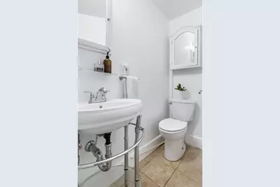 61 W Cedar Street #4, Boston, MA 02114 - Photo 13
