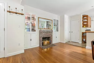 61 W Cedar Street #4, Boston, MA 02114 - Photo 9