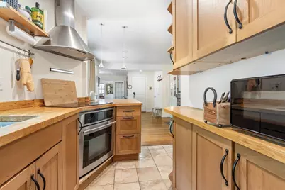 61 W Cedar Street #4, Boston, MA 02114 - Photo 7