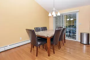 16 Sherwood Rd, Worcester, MA 01602 - Photo 7