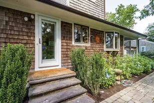 90 E Harbor Dr, Falmouth, MA 02536 - Photo 31