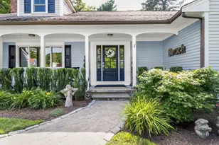 90 E Harbor Dr, Falmouth, MA 02536 - Photo 1