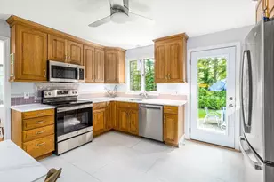 90 E Harbor Dr, Falmouth, MA 02536 - Photo 13