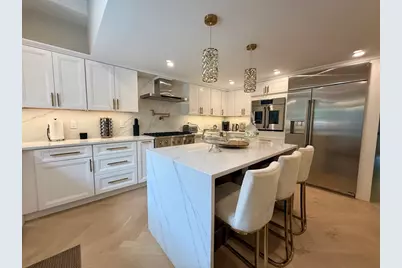 14 Bernard Circle, Tisbury, MA 02568 - Photo 3